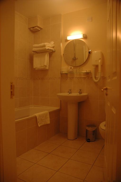 Hotel Fanad House Kilkenny Habitación foto